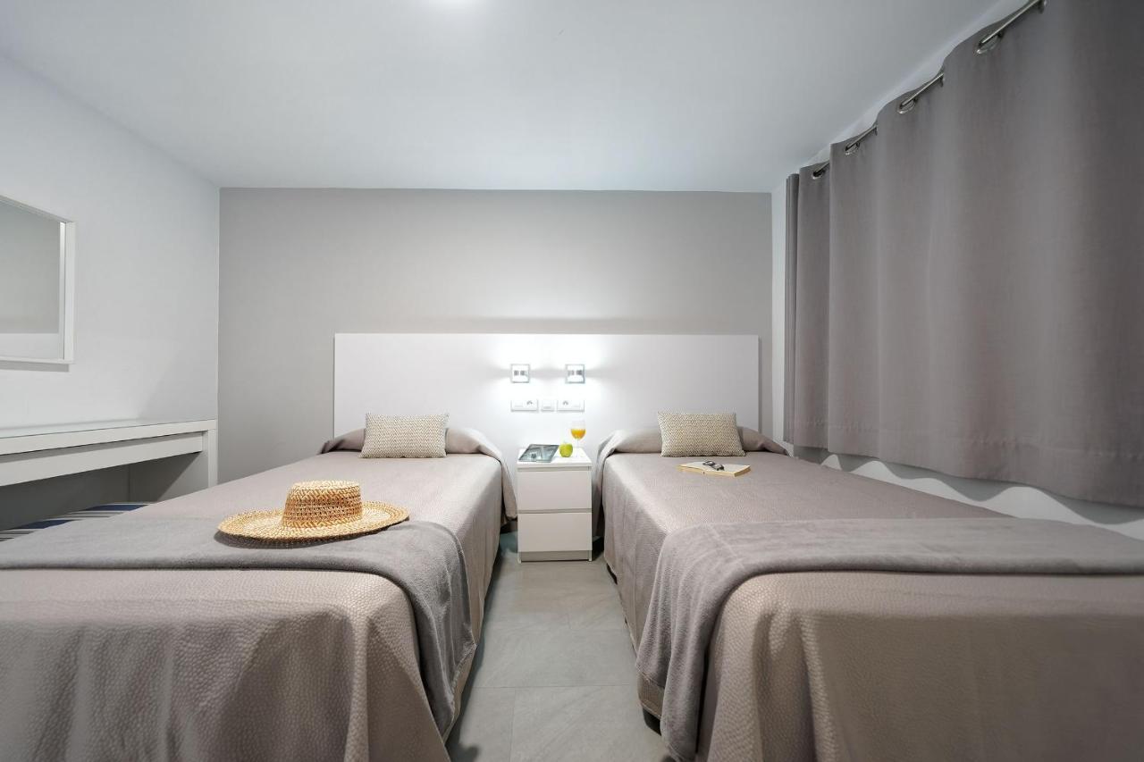 Apartamentos Los Papagayos 산아구스틴 외부 사진