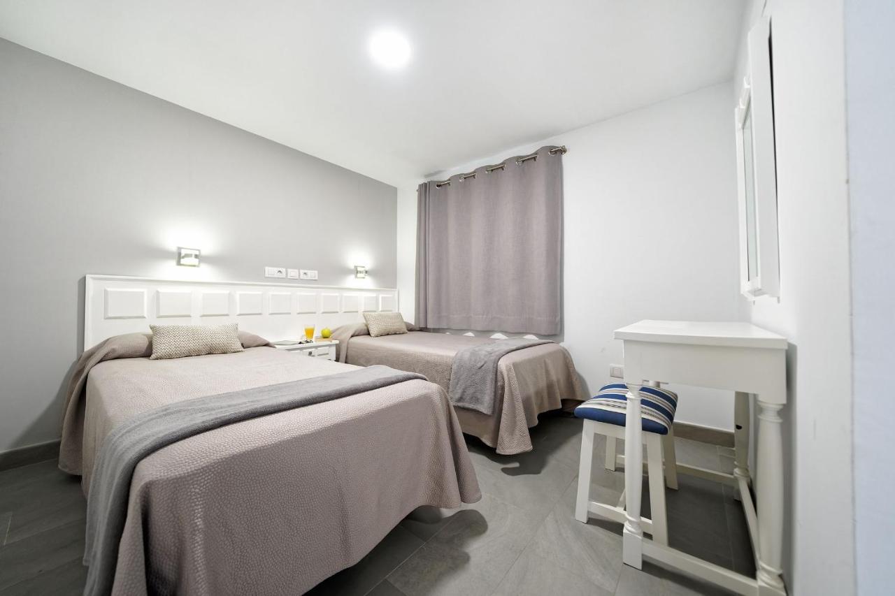 Apartamentos Los Papagayos 산아구스틴 외부 사진